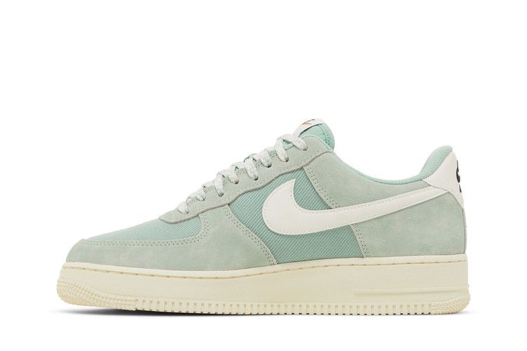 Nike Air Force 1 Low '07 LV8 Certified Fresh Enamel Green