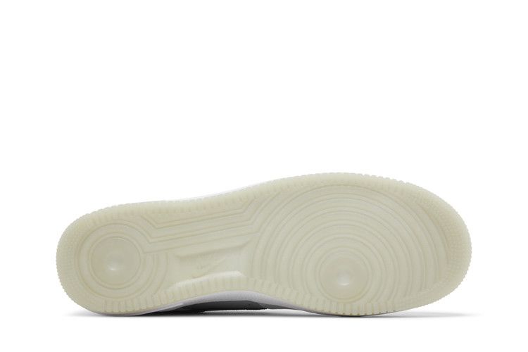 Nike Air Force 1 '07 LV8 Pure Platinum Light Carbon