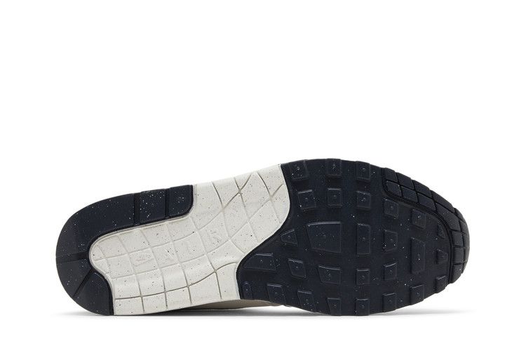 Nike Air Max 1 Platinum Tint Dark Obsidian