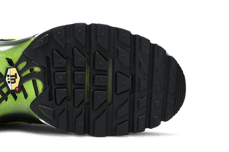 Nike Air Max Plus Black Dark Grey Volt