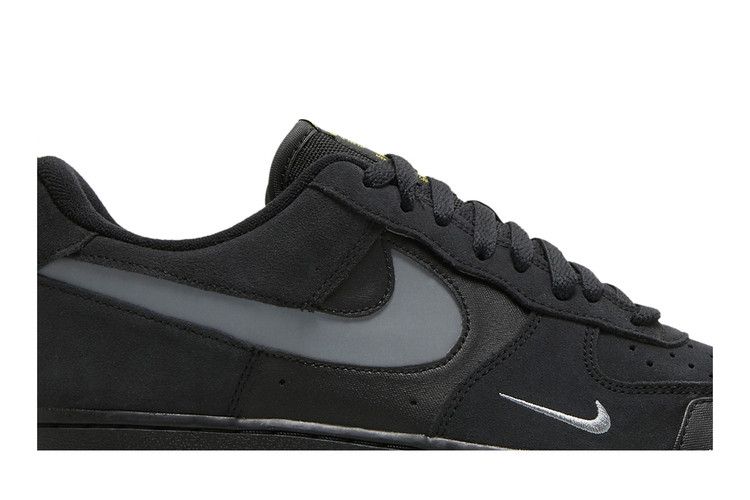 Nike Air Force 1 Low Cut Out Swoosh Black