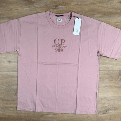 CP Company 20/1 Jersey Boxy Logo T-Shirt in Misty Rose - Pink