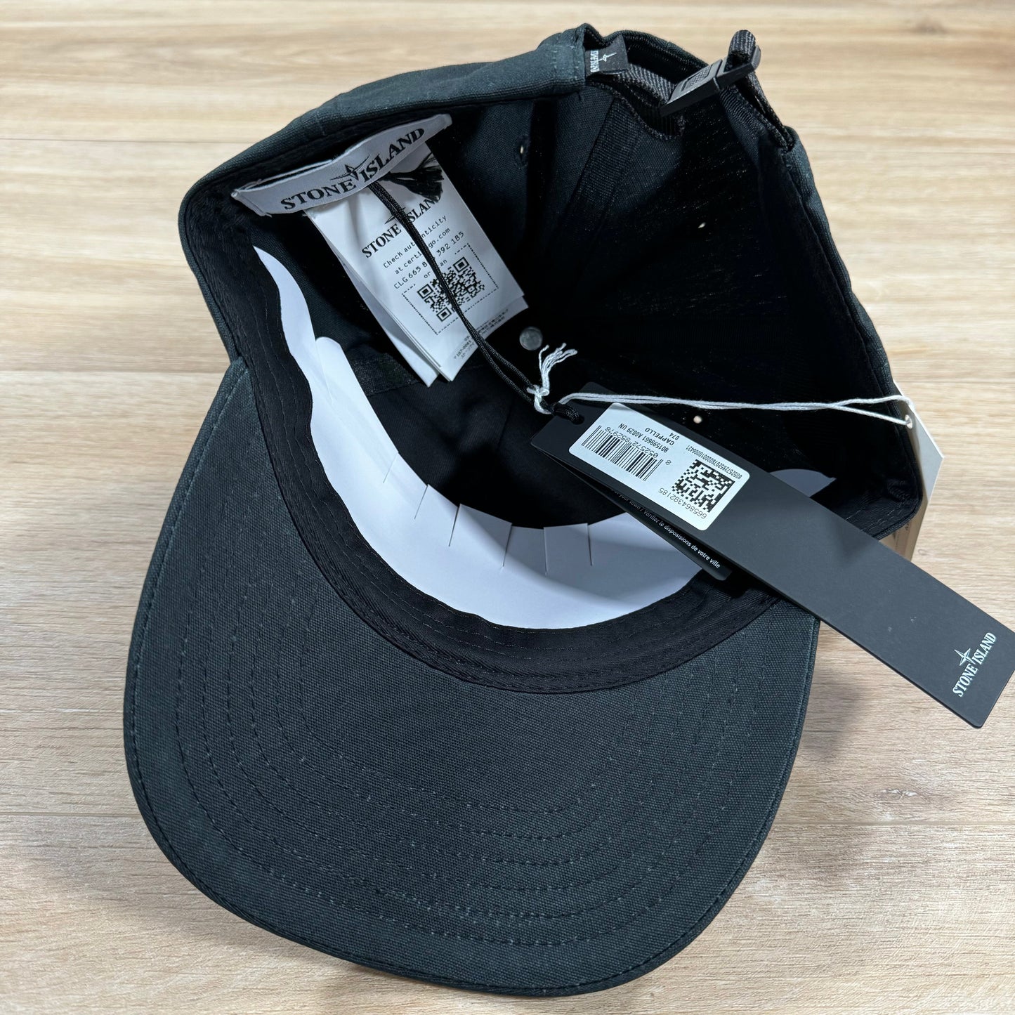 Stone Island Compass Logo Cap in Navy