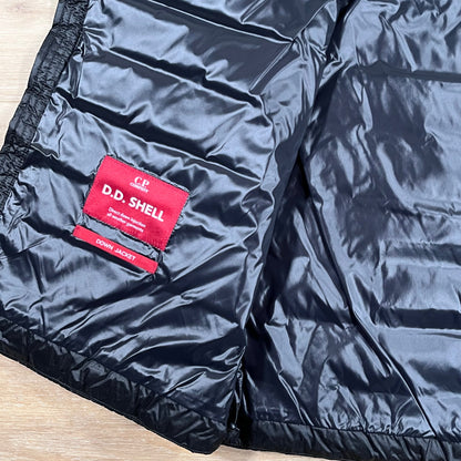 CP Company DD Shell Goggle Down Gilet in Black
