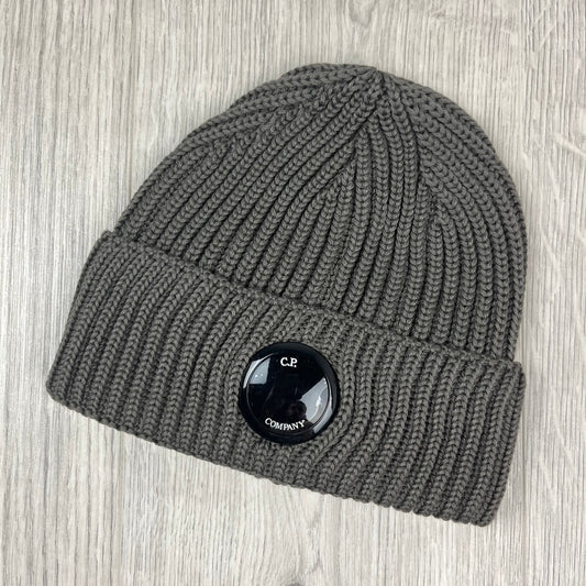 CP Company Lens Beanie - Walnut