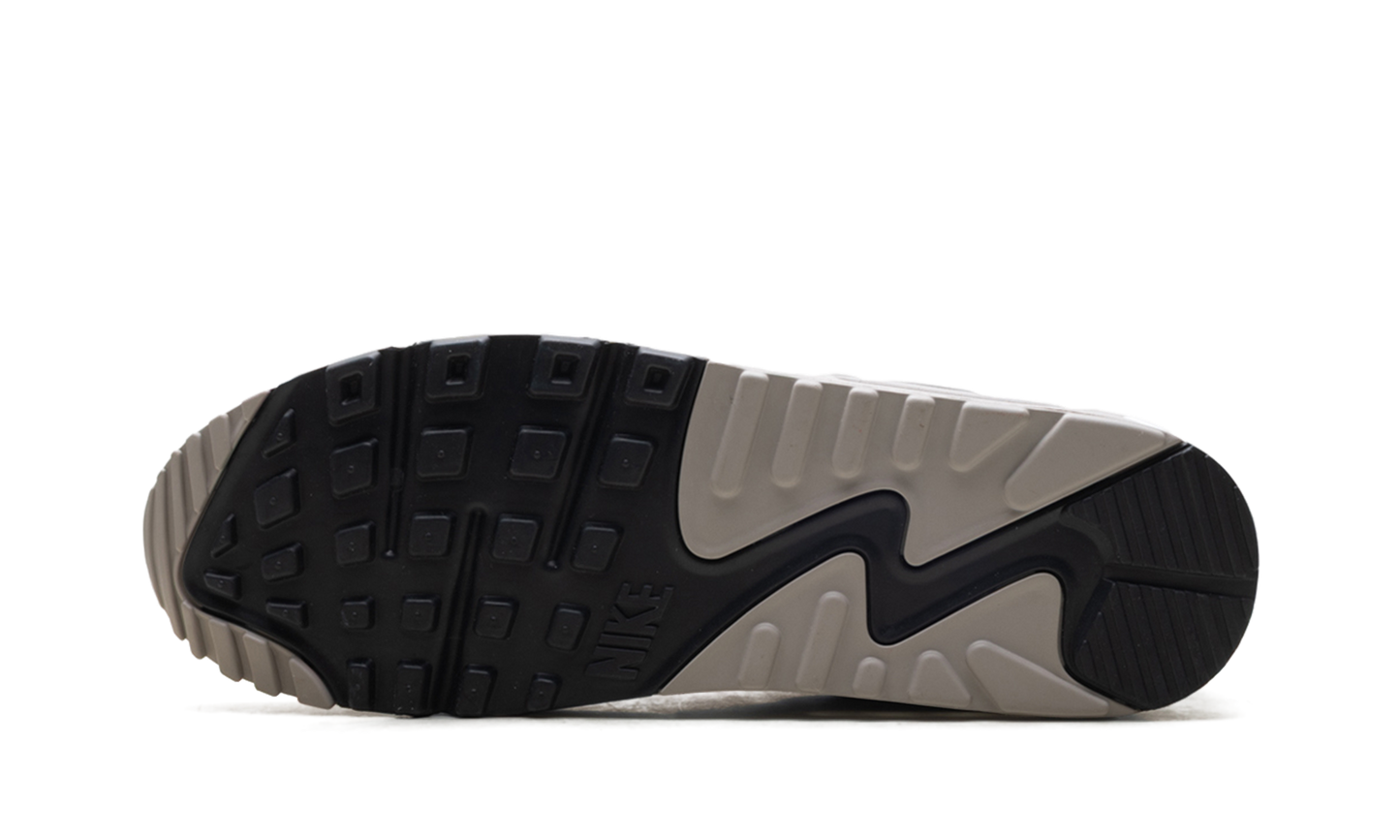 Air Max 90 "White College Grey Vast Grey University Red"